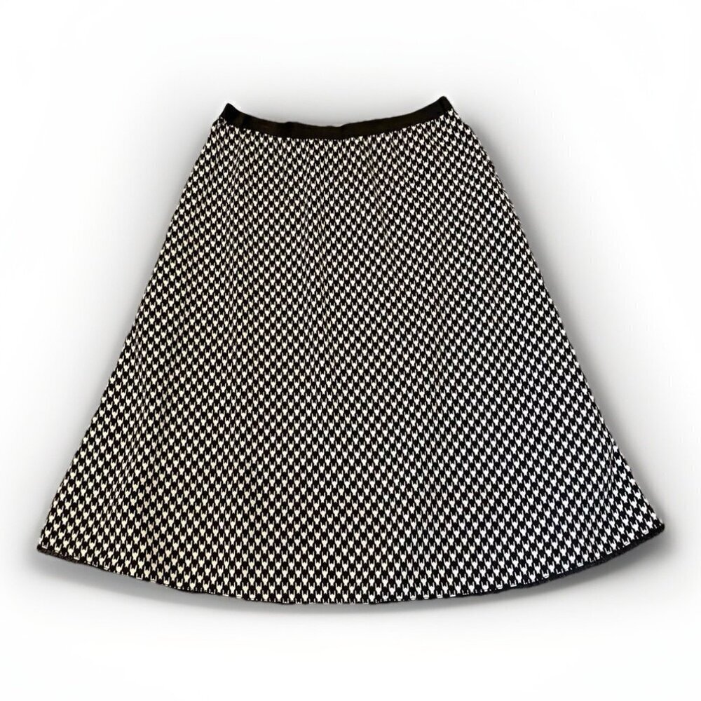 Worthington Women's Skirt Petite Size 6 P Black White Pull On Knee Length EUC